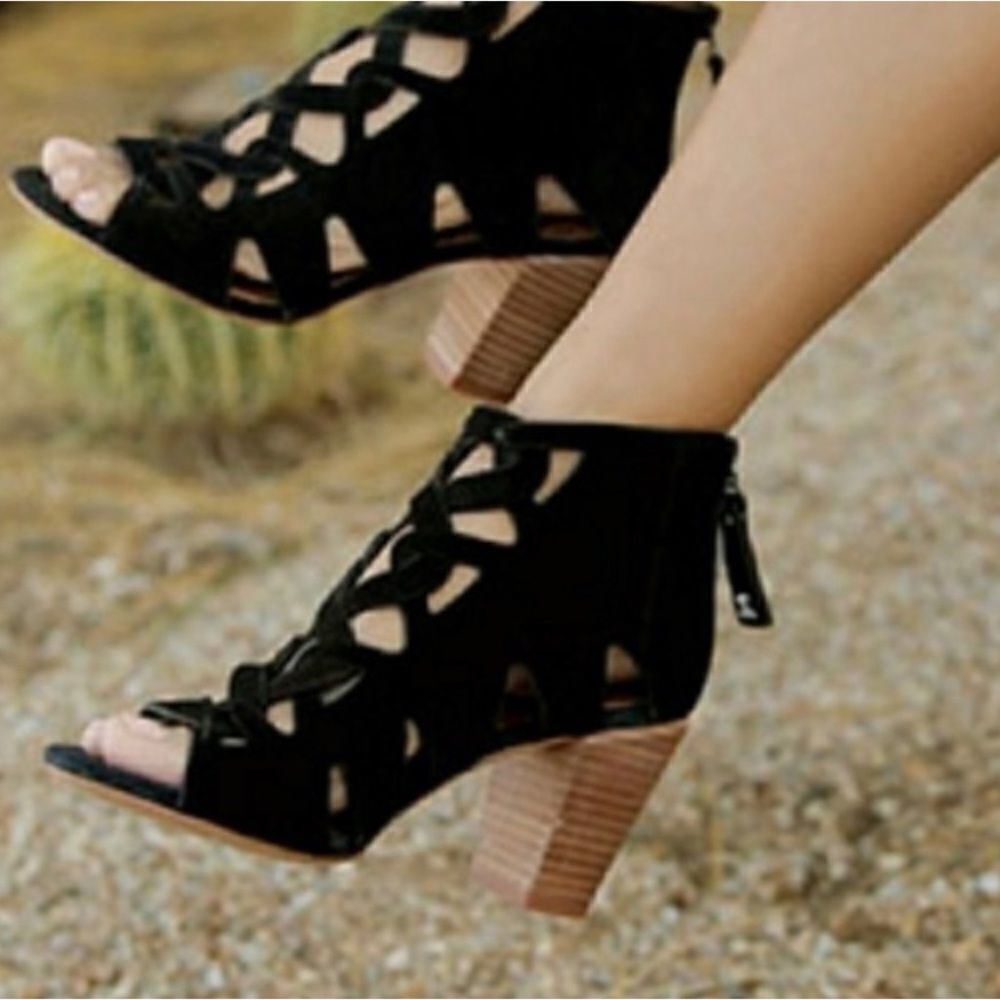 Zodiac Camila Black Suede Booties